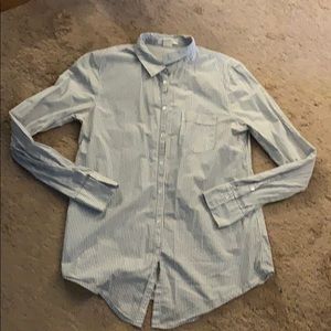 B.D. BAGGIES Wonens Weekender Blouse. Size M